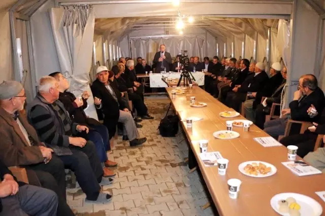 Başkan Öztürk, Kavacık Mahallesinde Vatandaşlarla Buluştu