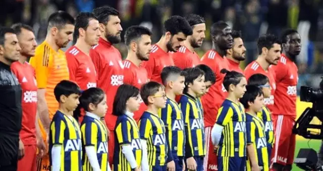 Fenerbahçeliler Tekbir Getirince Sivassporlu Ndinga Gözyaşlarını Tutamadı