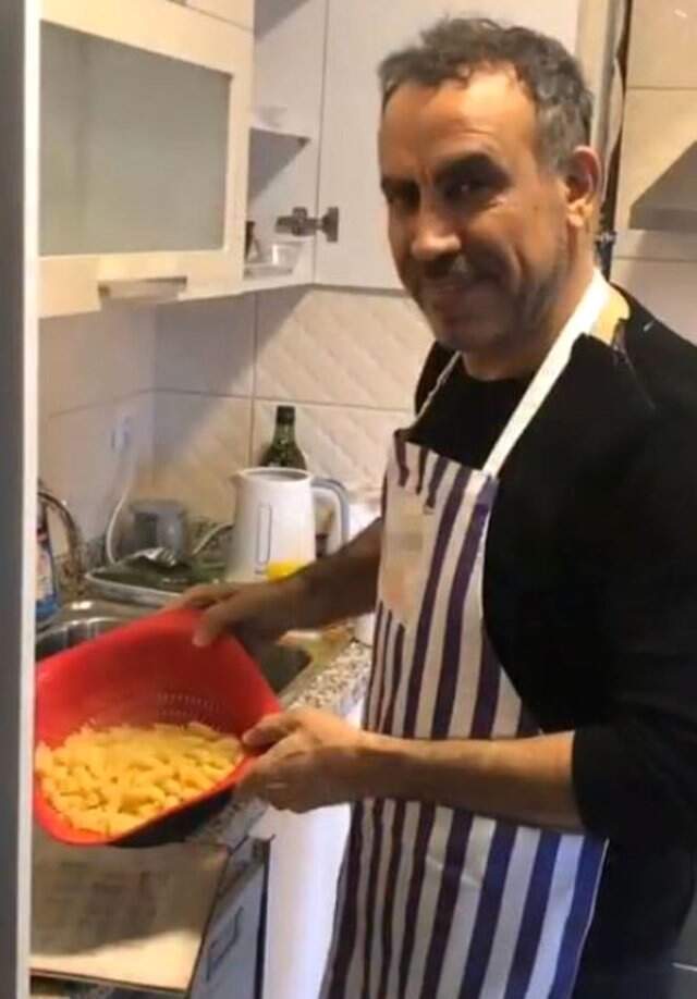 Haluk Levent, Küçük Kız Çocuğuna Tekerlekli Sandalye Alan Kişinin Evinde Yemek Yaptı