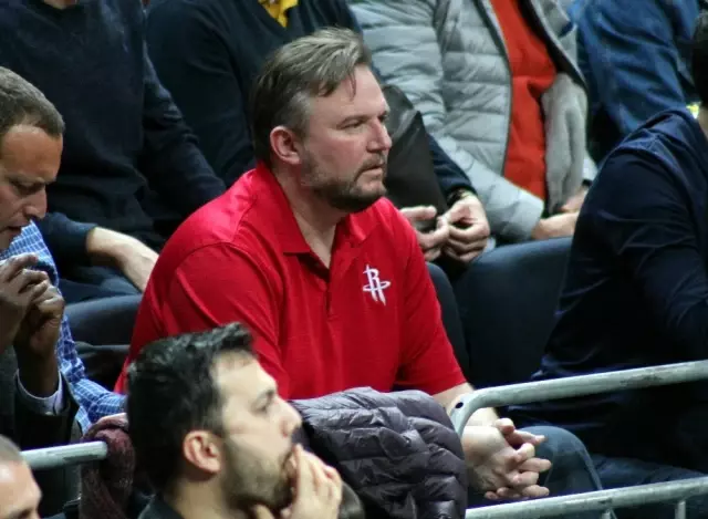 Houston Rockets'ın Menajeri Ülker Salonu'nda