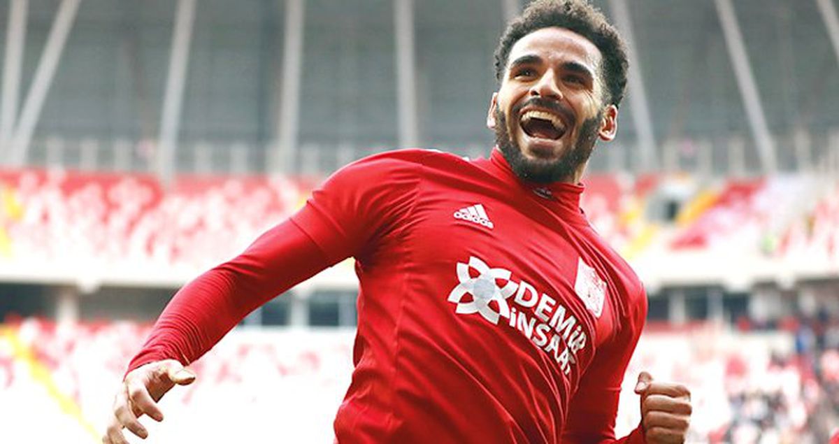 Sivassporlu Douglas, Galatasaray'la Ön Anlaşma Yapmamış
