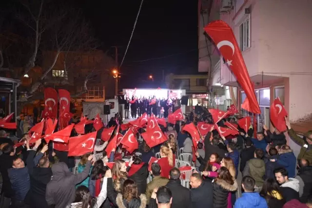 Üçpınar Cumhur İttifakını Bağrına Bastı Üçpınar Cumhur İttifakını Bağrına Bastı