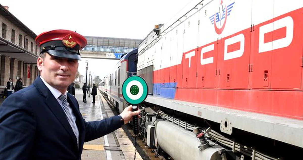 Ada Yolcu Trenleri Yeniden Seferde