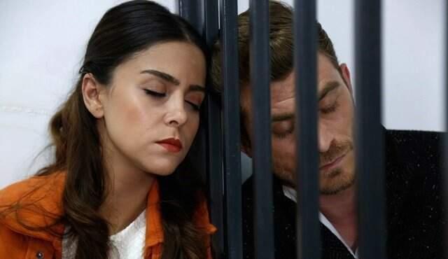 Güzel Oyuncu Nilay Duru İlk Bebeğini Kucağına Aldı