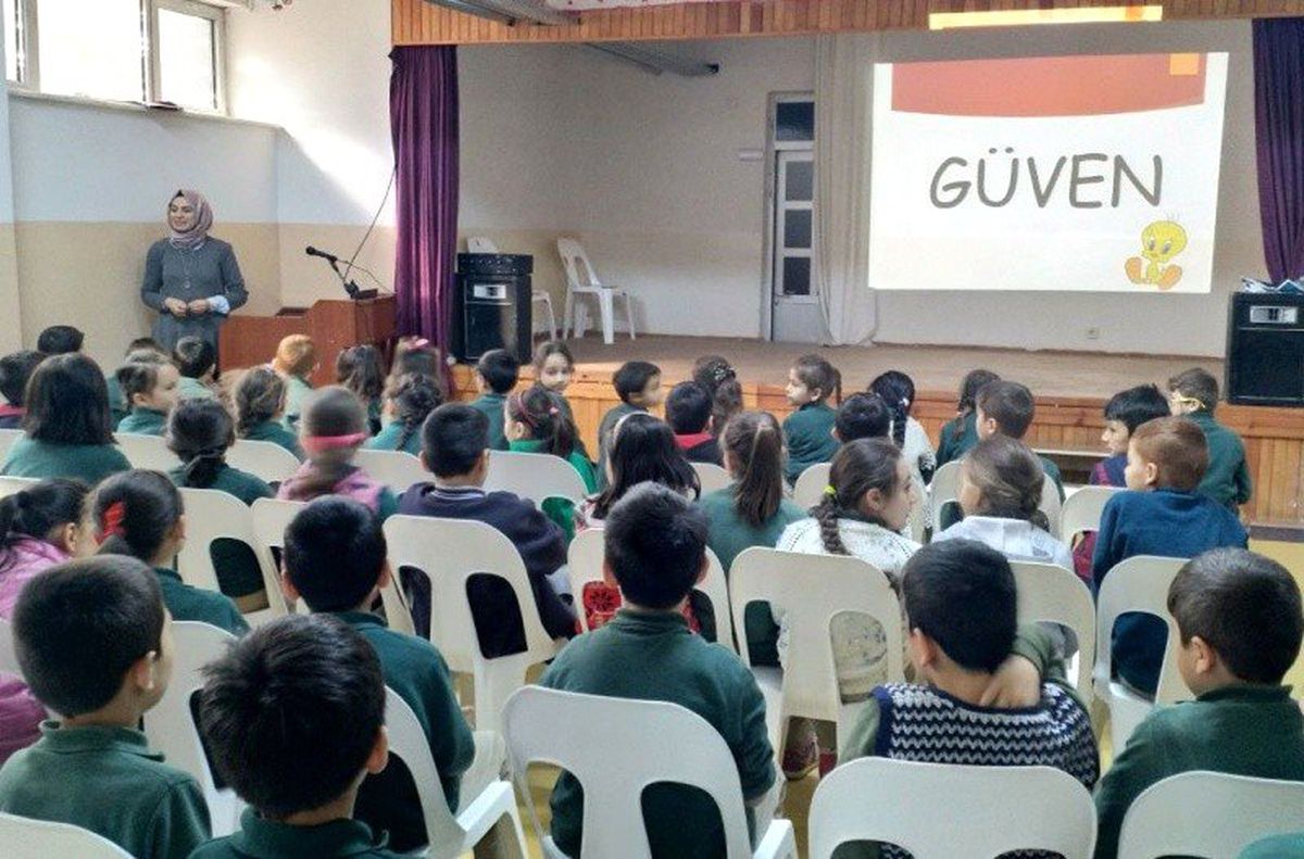 Hisarcık'ta Veli ve Öğrencilere 'Mahremiyet' Konulu Seminer