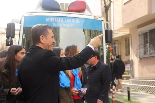 Şişli Sokaklarında Sarıgül'e Sevgi Seli Şişli Sokaklarında Sarıgül'e Sevgi Seli
