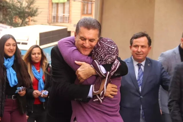 Şişli Sokaklarında Sarıgül'e Sevgi Seli Şişli Sokaklarında Sarıgül'e Sevgi Seli