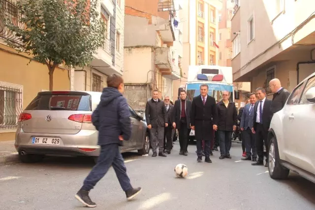 Şişli Sokaklarında Sarıgül'e Sevgi Seli Şişli Sokaklarında Sarıgül'e Sevgi Seli