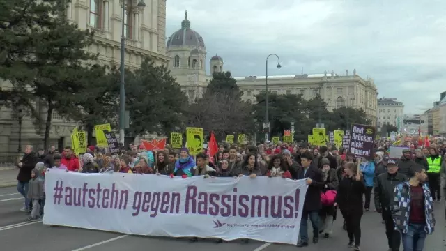 Viyana'da Irkçılık Karşıtı Protesto Viyana'da Irkçılık Karşıtı Protesto