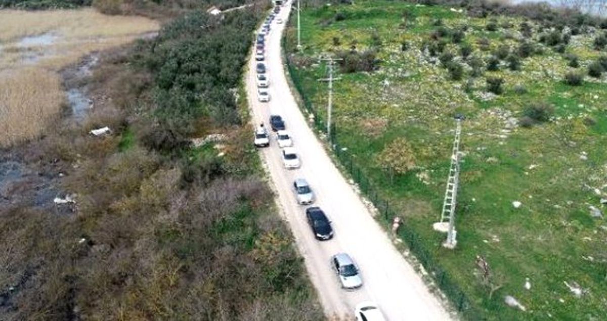 Yerli ve Yabancı Turistler Gölyazı'ya Akın Ediyor