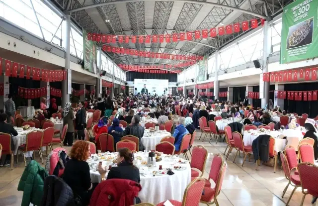 Başkan Aktaş, Kadın Esnaflarla Buluştu Başkan Aktaş, Kadın Esnaflarla Buluştu
