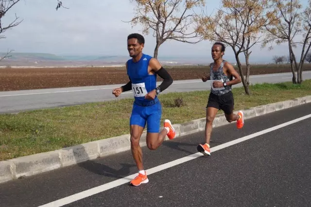 Batman'da Uluslararası Yarı Maraton Yapıldı