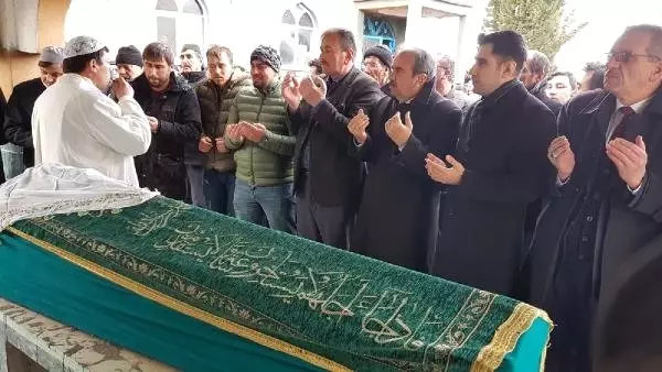MHP'li Başkanın Eşinin Cinayet Şüphelisi Adliyeye Sevk Edildi (2) MHP'li Başkanın Eşinin Cinayet Şüphelisi Adliyeye Sevk Edildi (2)