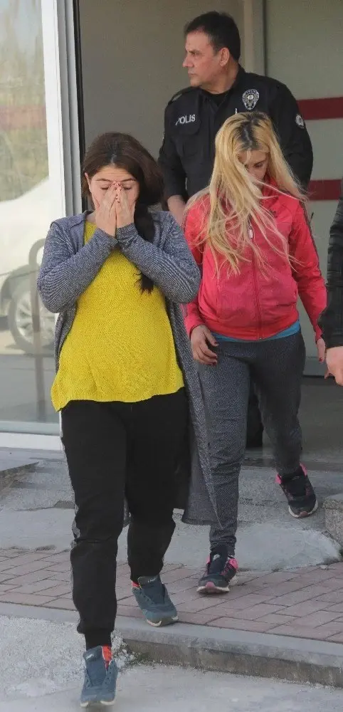 Şoförü Soyup Suçu Öldürülen Akrabasına Attı