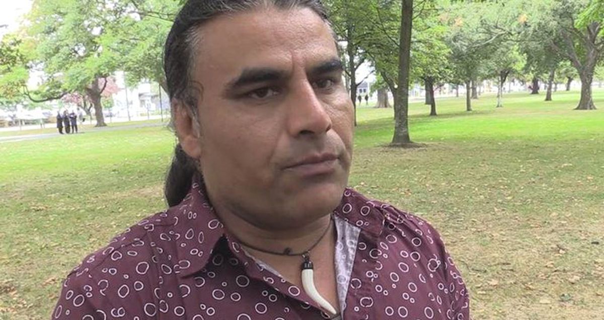 Yeni Zelanda'daki Saldırıda, Teröriste Silahsız Karşı Koyan Kahraman Göçmen Konuştu