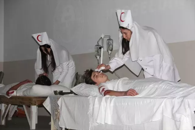 18 Mart Şehitleri Anma Günü ve Çanakkale Deniz Zaferi'nin 104. Yıl Dönümü 18 Mart Şehitleri Anma Günü ve Çanakkale Deniz Zaferi'nin 104. Yıl Dönümü