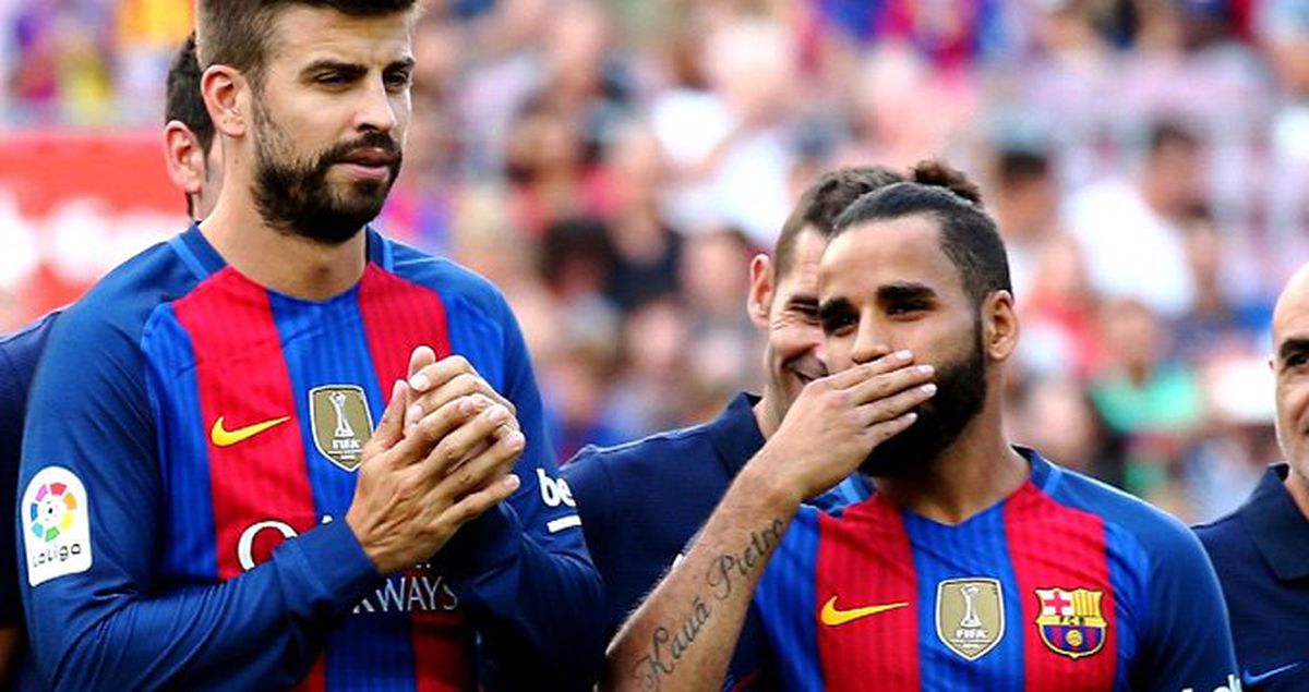 Galatasaray ve Beşiktaş, Douglas'ın Peşinde