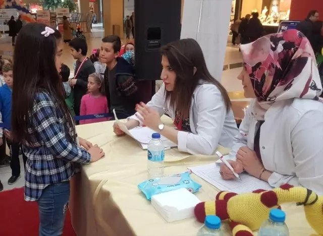 Kütahya'da Üstün Zekalı Çocuklar Yeteneklerini Sergiledi Kütahya'da Üstün Zekalı Çocuklar Yeteneklerini Sergiledi