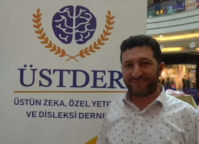 Kütahya'da Üstün Zekalı Çocuklar Yeteneklerini Sergiledi Kütahya'da Üstün Zekalı Çocuklar Yeteneklerini Sergiledi