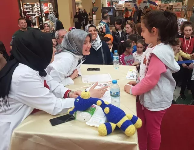 Kütahya'da Üstün Zekalı Çocuklar Yeteneklerini Sergiledi Kütahya'da Üstün Zekalı Çocuklar Yeteneklerini Sergiledi