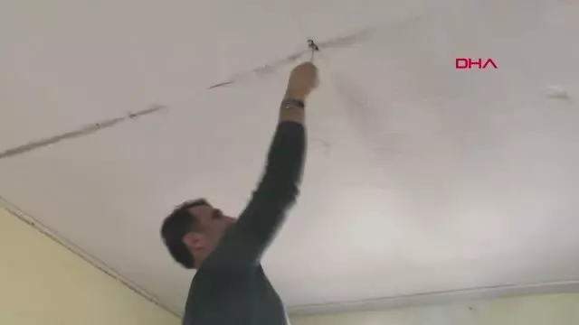 Muş Tiyatrocu Öğrenciler Köy Okulunu Baştan Aşağı Yeniledi Muş Tiyatrocu Öğrenciler Köy Okulunu Baştan Aşağı Yeniledi