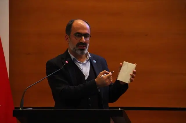 Orta Doğu'daki Yeni Eksenler ve Değişen Jeopolitik' Konferansı Orta Doğu'daki Yeni Eksenler ve Değişen Jeopolitik' Konferansı