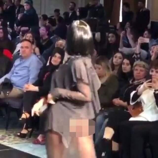 Podyumda Kalçasını Açan Hatice, Sonunda Patladı