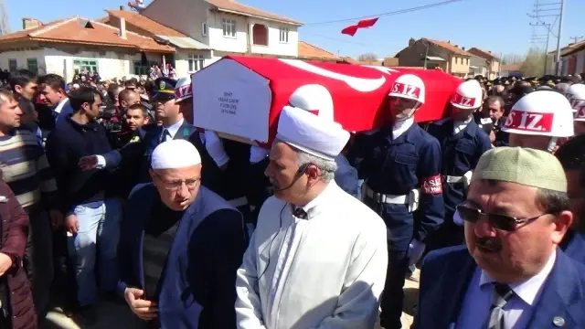 Şehit Uzman Çavuş Yaşar Çakır, Son Yolculuğuna Uğurlandı Şehit Uzman Çavuş Yaşar Çakır, Son Yolculuğuna Uğurlandı