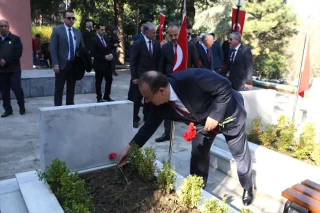 Şehitleri Anma Günü ve Çanakkale Deniz Zaferi'nin 104. Yıl Dönümü Şehitleri Anma Günü ve Çanakkale Deniz Zaferi'nin 104. Yıl Dönümü