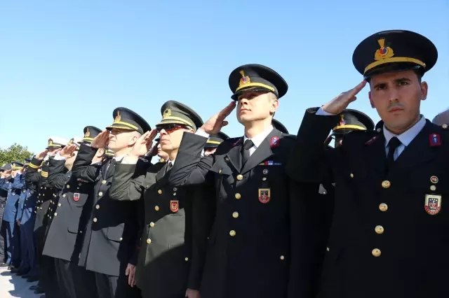 Şehitleri Anma Günü ve Çanakkale Deniz Zaferi'nin 104. Yıl Dönümü Şehitleri Anma Günü ve Çanakkale Deniz Zaferi'nin 104. Yıl Dönümü