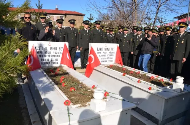 Şehitleri Anma Günü ve Çanakkale Deniz Zaferi'nin 104. Yıl Dönümü Şehitleri Anma Günü ve Çanakkale Deniz Zaferi'nin 104. Yıl Dönümü