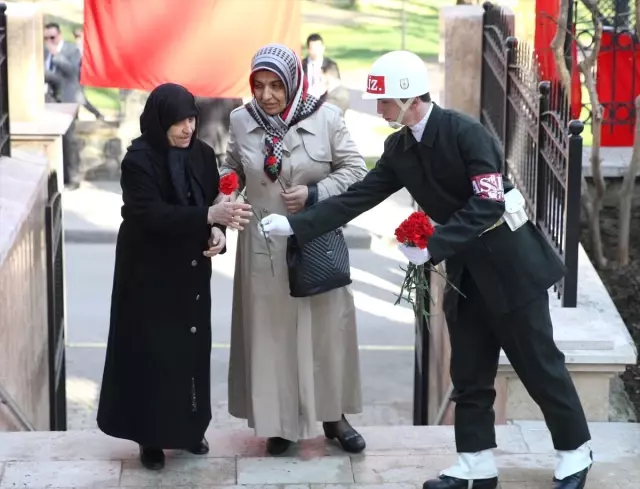 Şehitleri Anma Günü ve Çanakkale Deniz Zaferi'nin 104. Yıl Dönümü Şehitleri Anma Günü ve Çanakkale Deniz Zaferi'nin 104. Yıl Dönümü