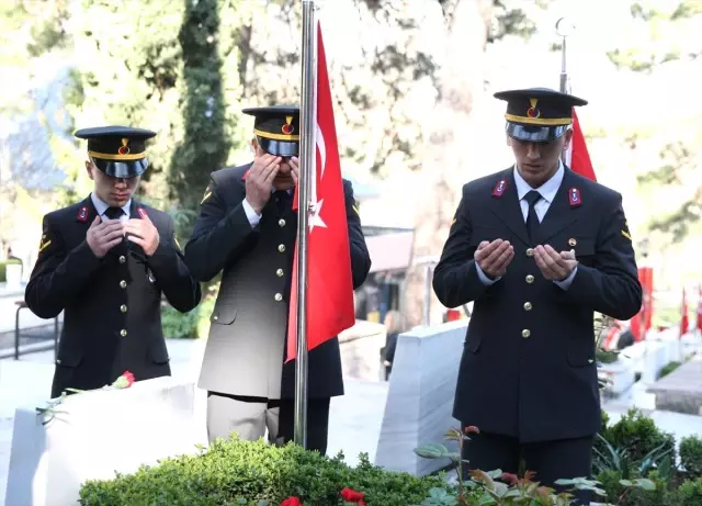 Şehitleri Anma Günü ve Çanakkale Deniz Zaferi'nin 104. Yıl Dönümü Şehitleri Anma Günü ve Çanakkale Deniz Zaferi'nin 104. Yıl Dönümü