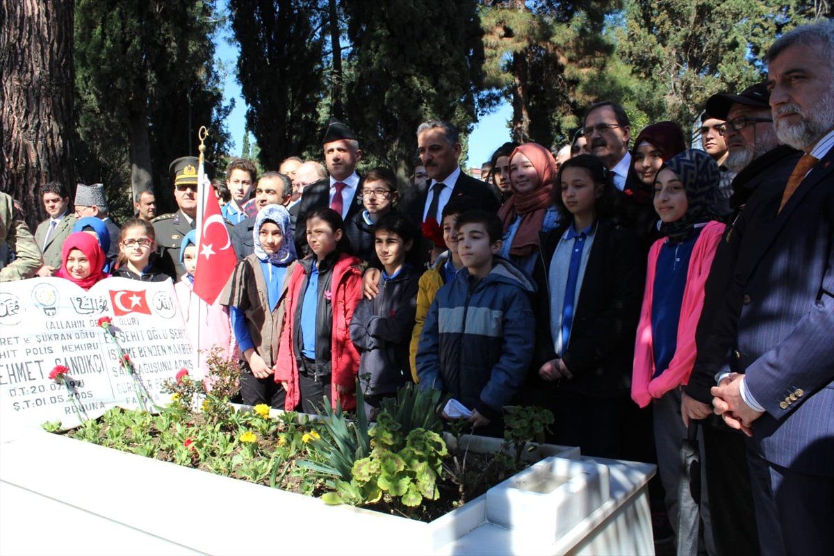 15 Temmuz Şehitler İmam Hatip Ortaokulundan Şehitlik Ziyareti