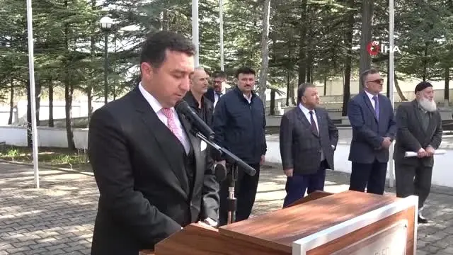 AK Parti Genel Başkan Vekili Numan Kurtulmuş İnönü Savaşları Bozüyük Şehitliğini Ziyaret Etti AK Parti Genel Başkan Vekili Numan Kurtulmuş İnönü Savaşları Bozüyük Şehitliğini Ziyaret Etti