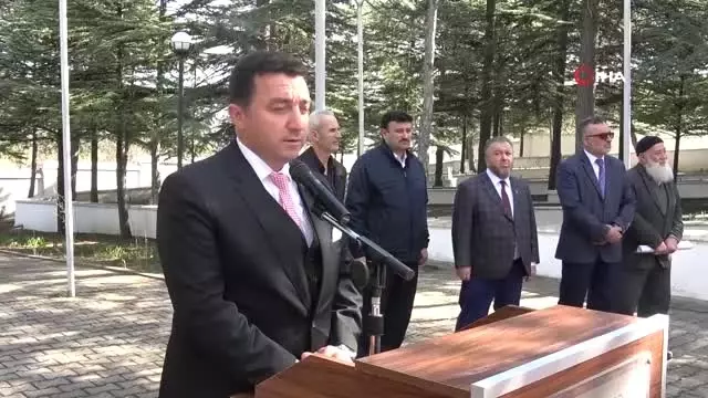 AK Parti Genel Başkan Vekili Numan Kurtulmuş İnönü Savaşları Bozüyük Şehitliğini Ziyaret Etti AK Parti Genel Başkan Vekili Numan Kurtulmuş İnönü Savaşları Bozüyük Şehitliğini Ziyaret Etti