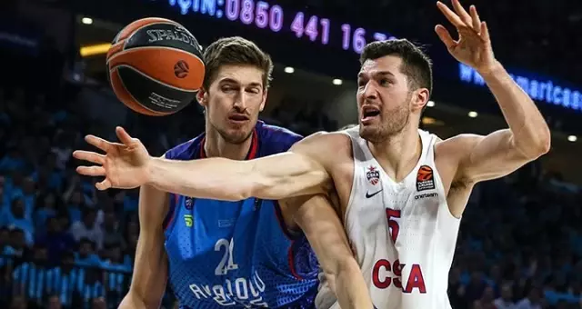 Anadolu Efes, CSKA Moskova'ya 80-78 Mağlup Oldu Anadolu Efes, CSKA Moskova'ya 80-78 Mağlup Oldu