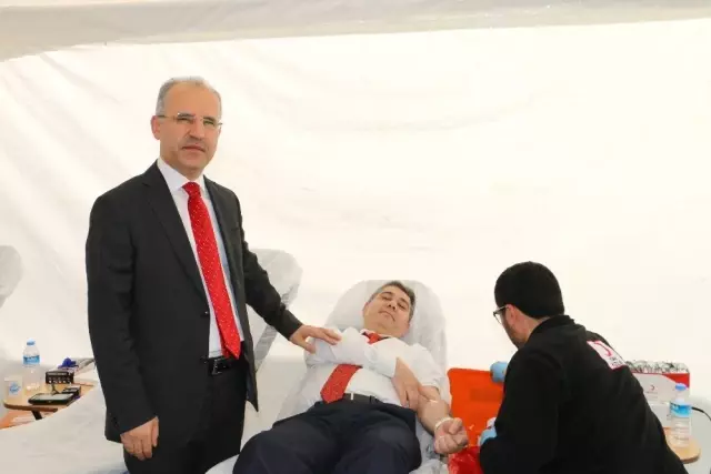 Antalya Adliyesi'nde Kan Bağışı Kampanyası