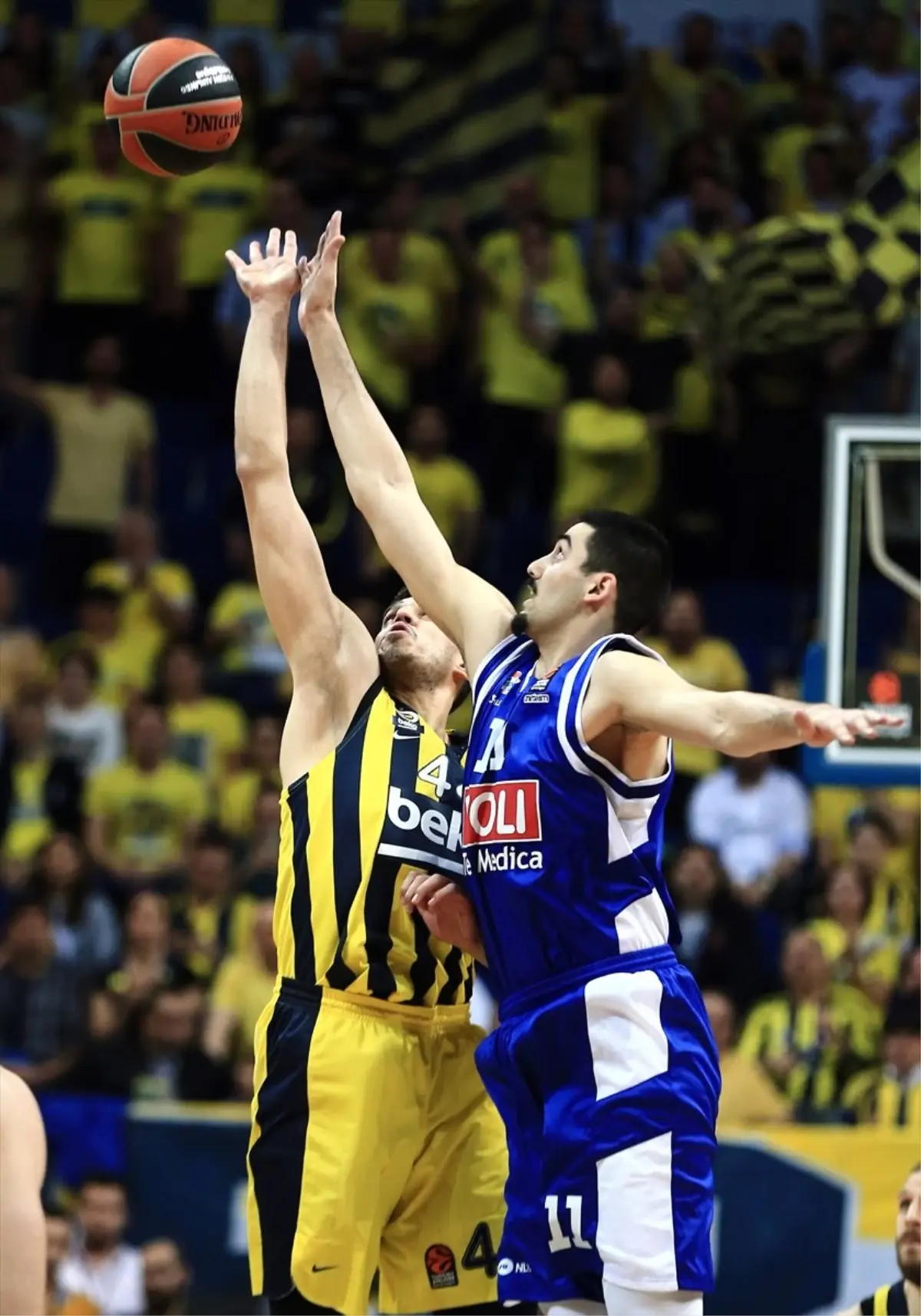 Fenerbahçe Beko, Buducnost VOLI'yi Son Çeyrekteki Oyunuyla 76-67 Yendi