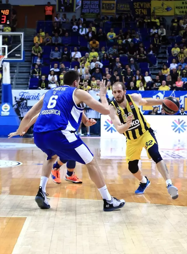 Fenerbahçe Beko, Buducnost VOLI'yi Son Çeyrekteki Oyunuyla 76-67 Yendi Fenerbahçe Beko, Buducnost VOLI'yi Son Çeyrekteki Oyunuyla 76-67 Yendi