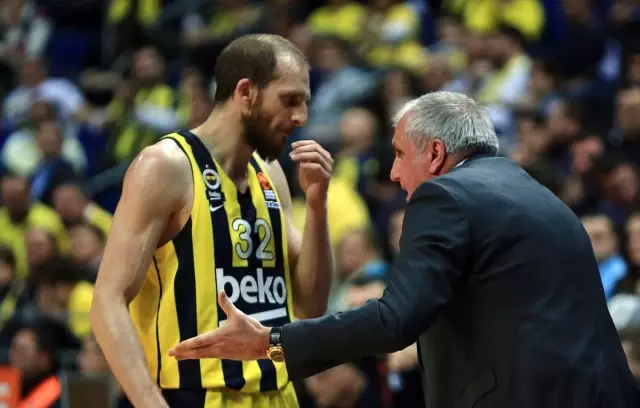 Fenerbahçe Beko, Buducnost VOLI'yi Son Çeyrekteki Oyunuyla 76-67 Yendi Fenerbahçe Beko, Buducnost VOLI'yi Son Çeyrekteki Oyunuyla 76-67 Yendi