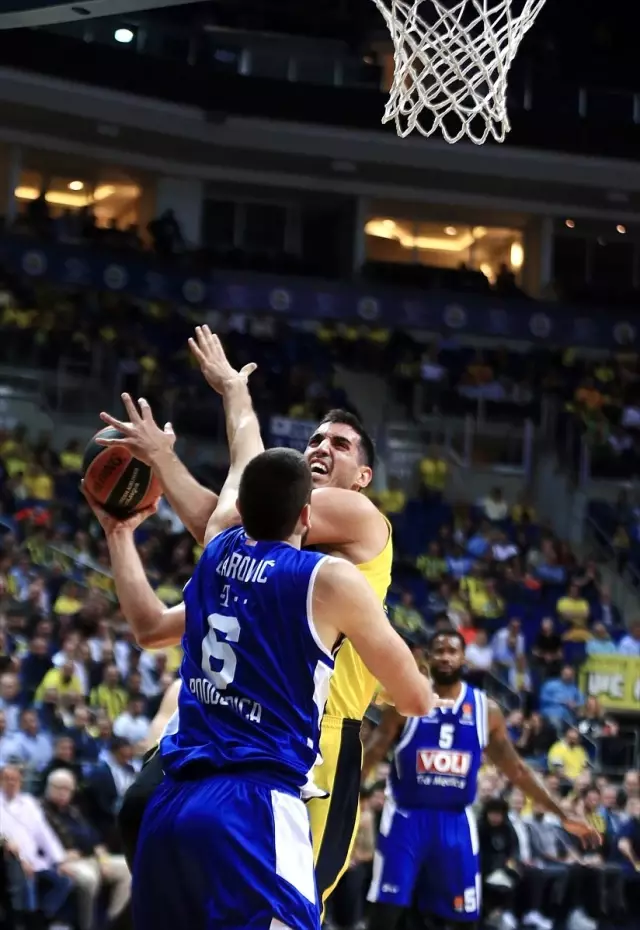 Fenerbahçe Beko, Buducnost VOLI'yi Son Çeyrekteki Oyunuyla 76-67 Yendi Fenerbahçe Beko, Buducnost VOLI'yi Son Çeyrekteki Oyunuyla 76-67 Yendi