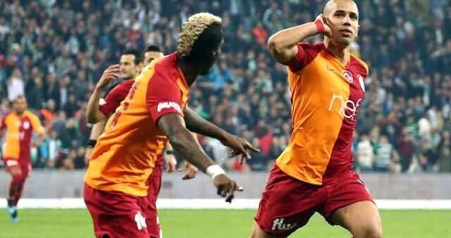 Fatih Terim, Bursa Maçının Devre Arasında Çok Sinirlendi