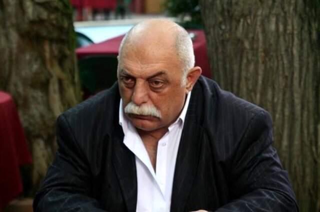 Hayatını Kaybeden Usta Oyuncu Ümit Yesin'in Son Paylaşımındaki Ayşen Gruda Detayı Yürek Burktu