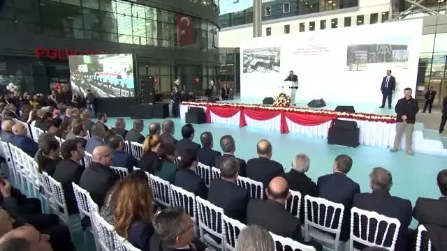 Koca: (Kartal Dr. Lütfü Kırdar Eğitim ve Araştırma Hastanesi) Bundan Böyle Buranın Adı Kartal...