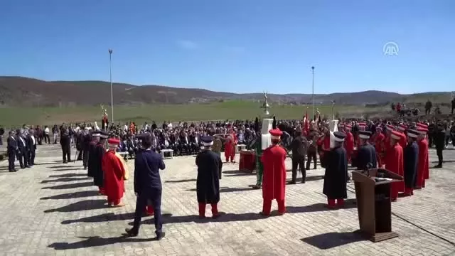 Kurtulmuş: 'Türkiye Yeniden Büyük Güçlü Bir Türkiye Olmak Zorundadır' Kurtulmuş: 'Türkiye Yeniden Büyük Güçlü Bir Türkiye Olmak Zorundadır'