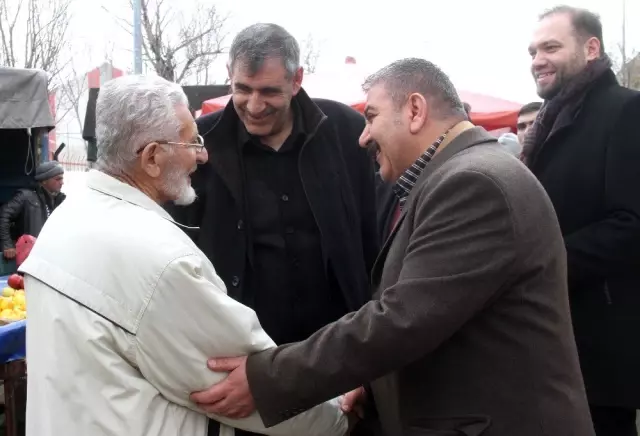 Sunar Palandöken'de Sıkmadık El Bırakmıyor Sunar Palandöken'de Sıkmadık El Bırakmıyor