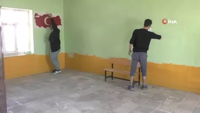 Tiyatrocular Okulu Sil Baştan Yeniledi