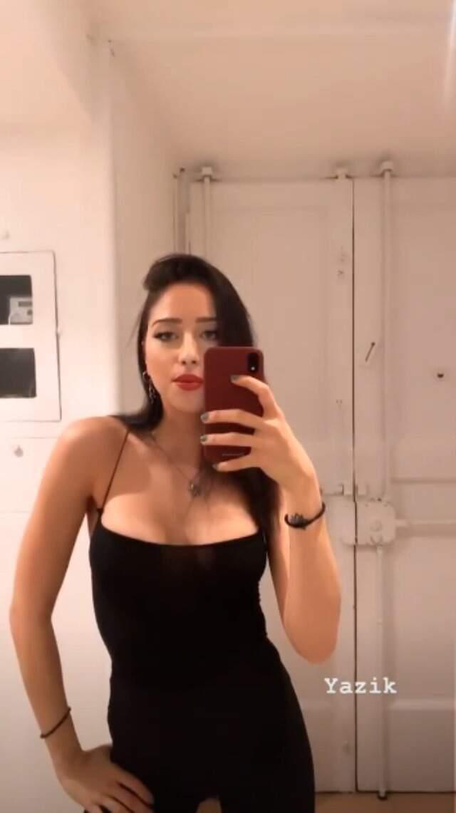 Zeynep Alkan, Model Pozuyla Adından Söz Ettirdi!