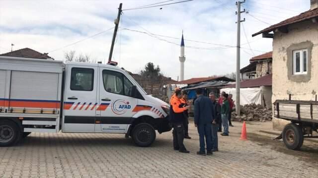 5,5 Büyüklüğündeki Deprem Sonrası Mahalle Camilerinden Anons Sesleri Yükseldi